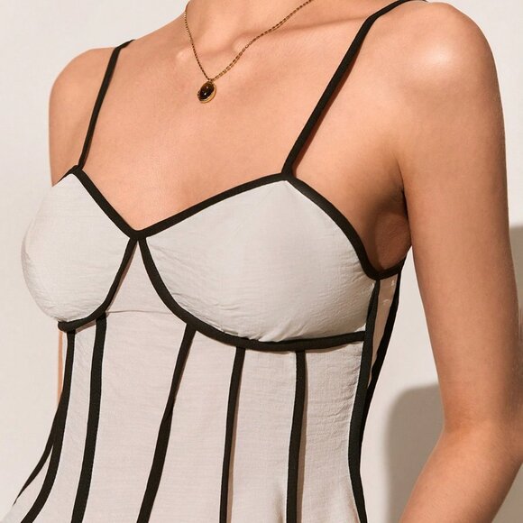 White Casual Women's Vacation Contrast Piping Babydoll Cami Top - Picture 3 of 7